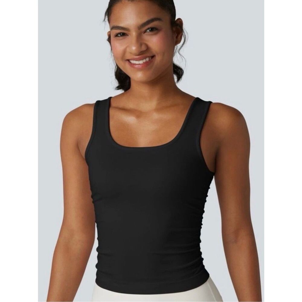 HALARA Black Tank with Scoop Neck